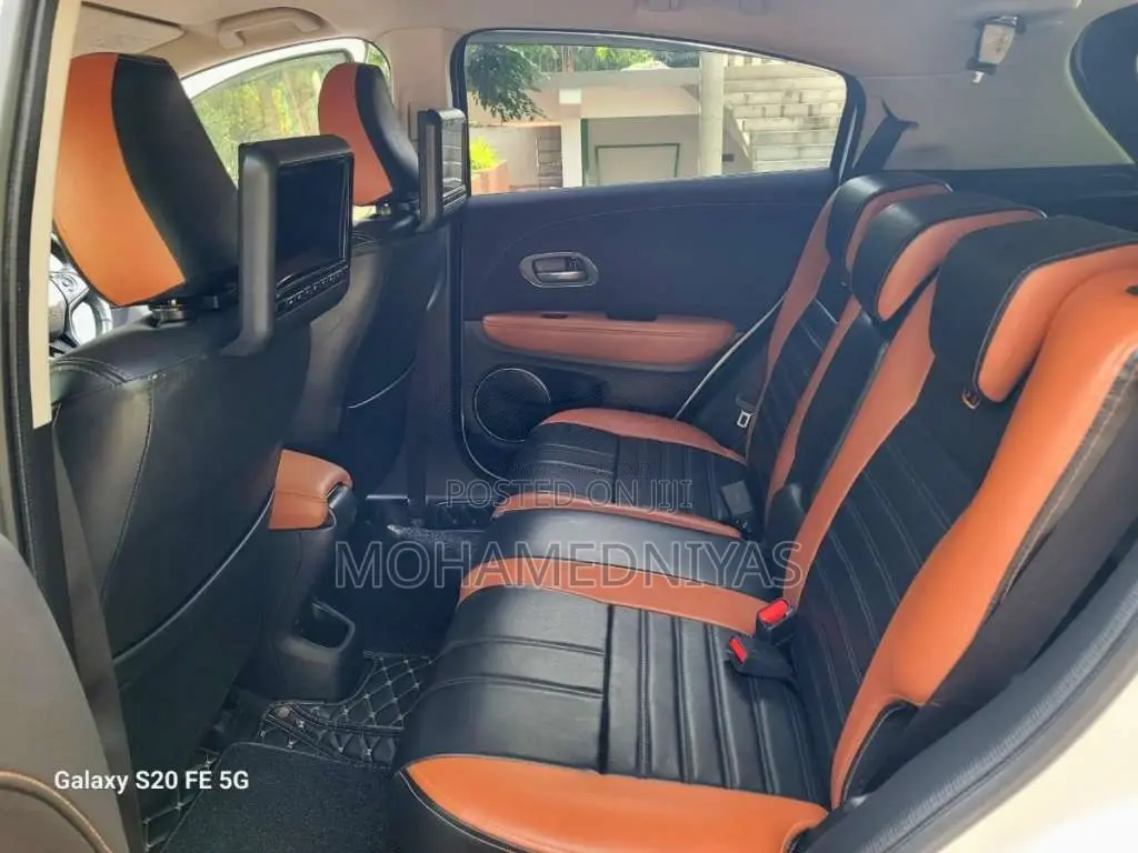 Honda Vezel 2014 SUV (Used)