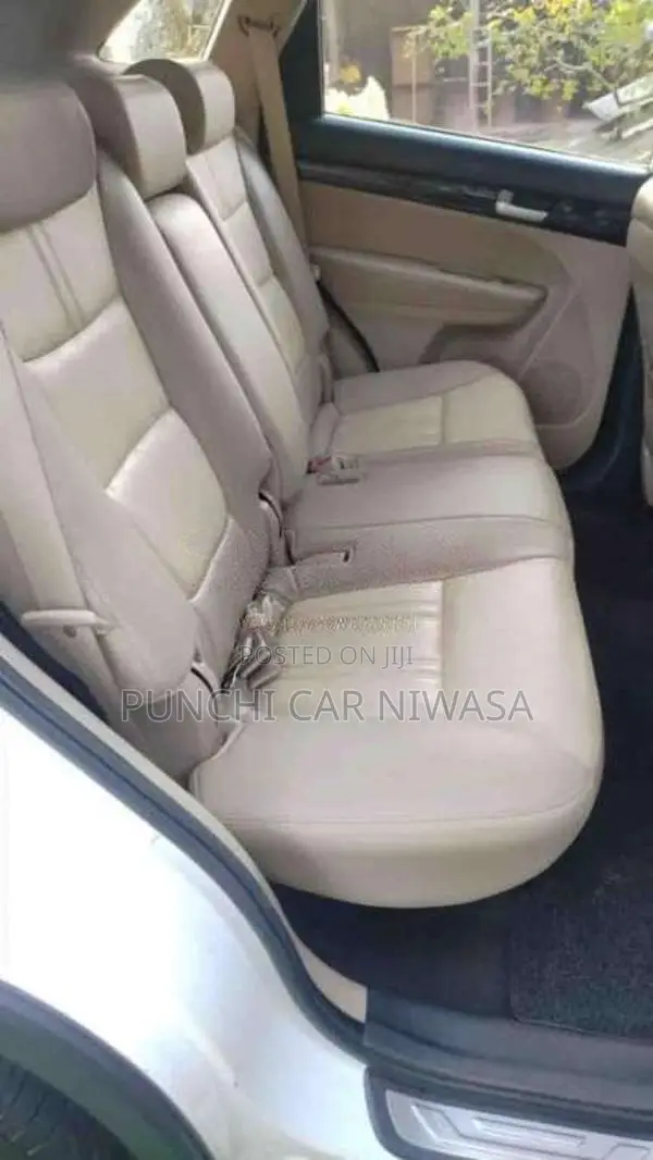 Kia SORENTO 2011 SUV (Used)
