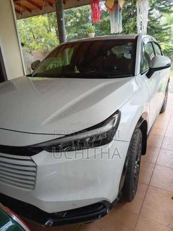 Honda Vezel 2025 SUV (Used)