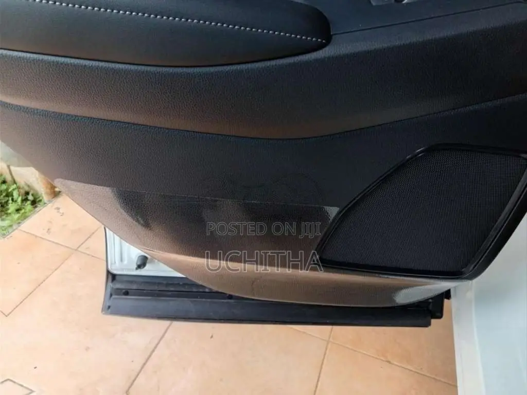 Honda Vezel 2025 SUV (Used)