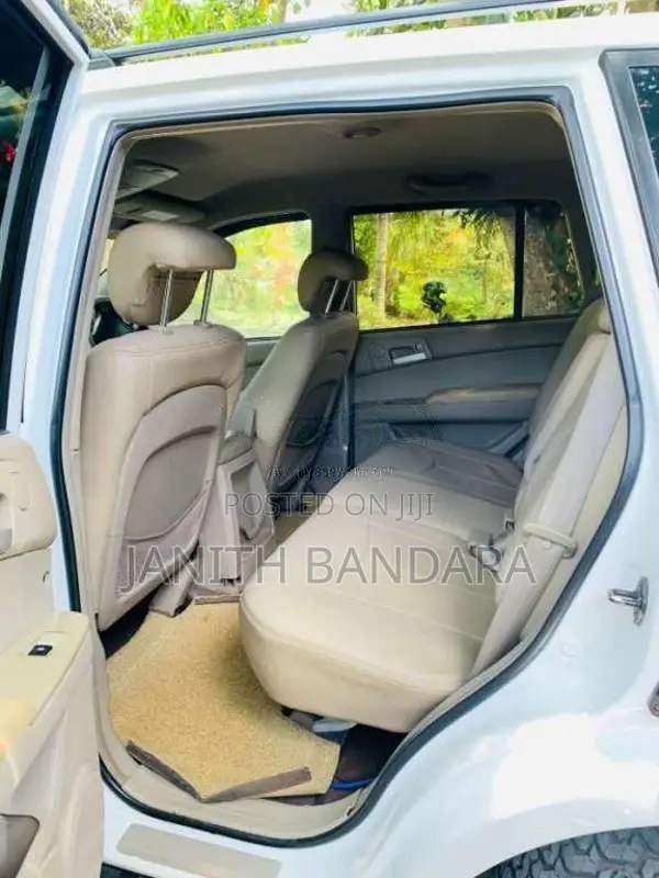 Micro Kyron 2009 SUV (Used)