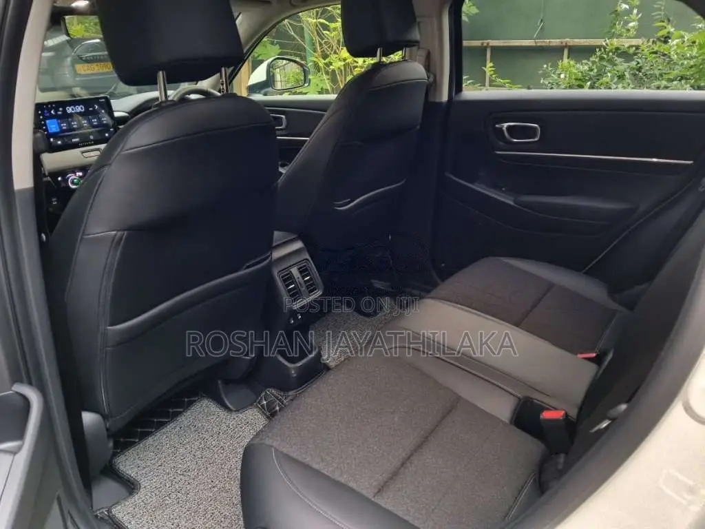 Honda Vezel 2025 SUV (Used)
