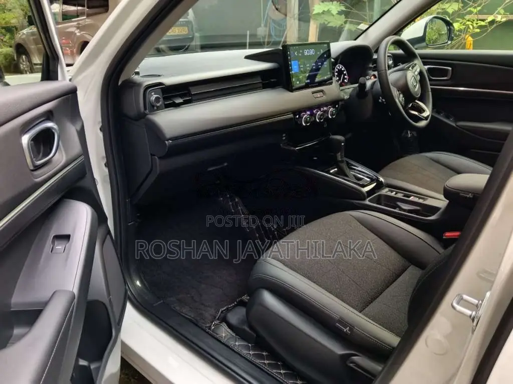 Honda Vezel 2025 SUV (Used)