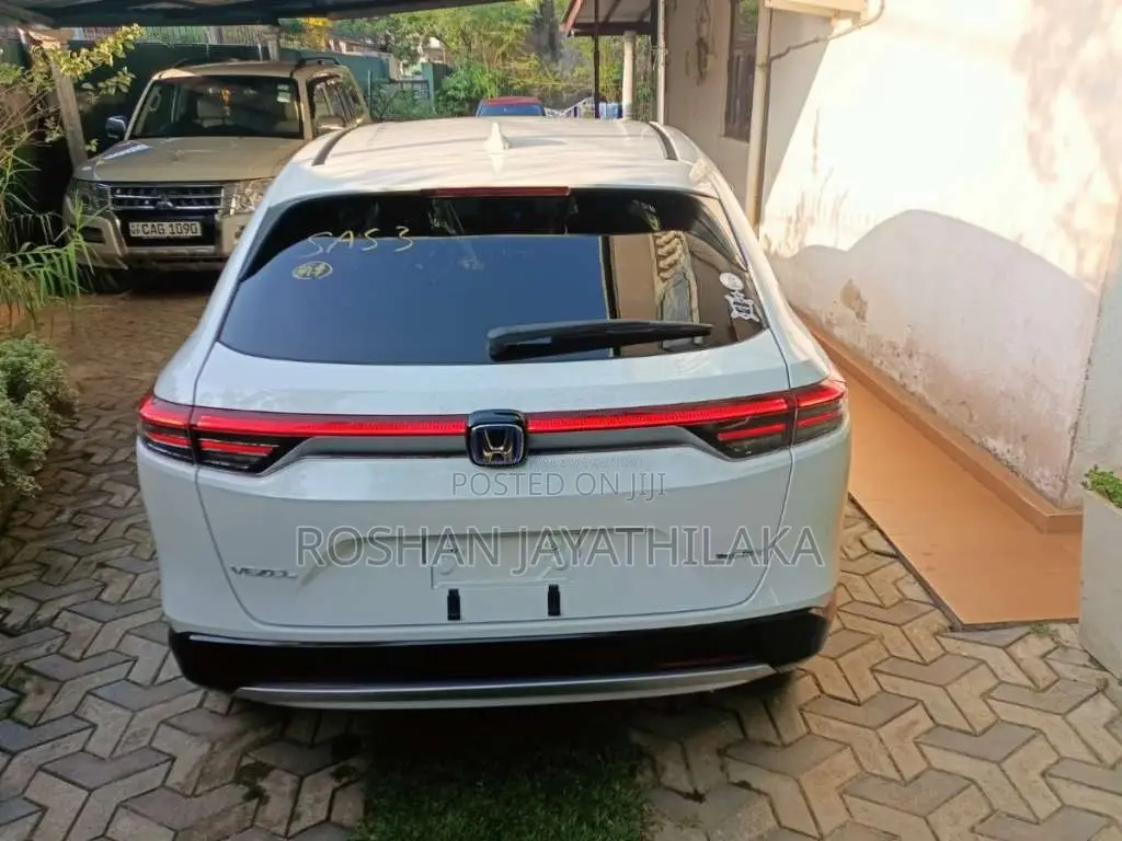 Honda Vezel 2025 SUV (Used)