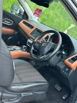 Honda Vezel 2014 SUV (Used)