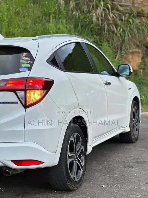 Honda Vezel 2014 SUV (Used)