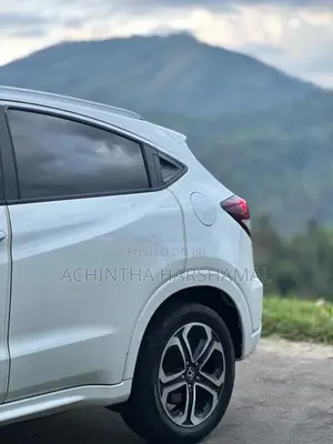 Honda Vezel 2014 SUV (Used)
