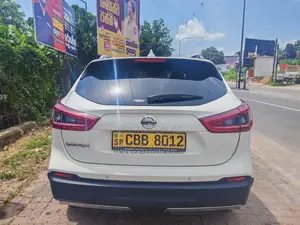 Nissan Qashqai 2018 SUV (Used)