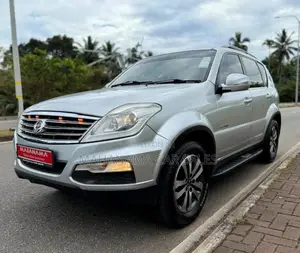 Micro Rexton 2015 SUV (Used)