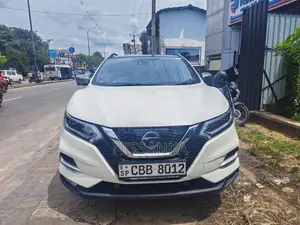 Nissan Qashqai 2018 SUV (Used)