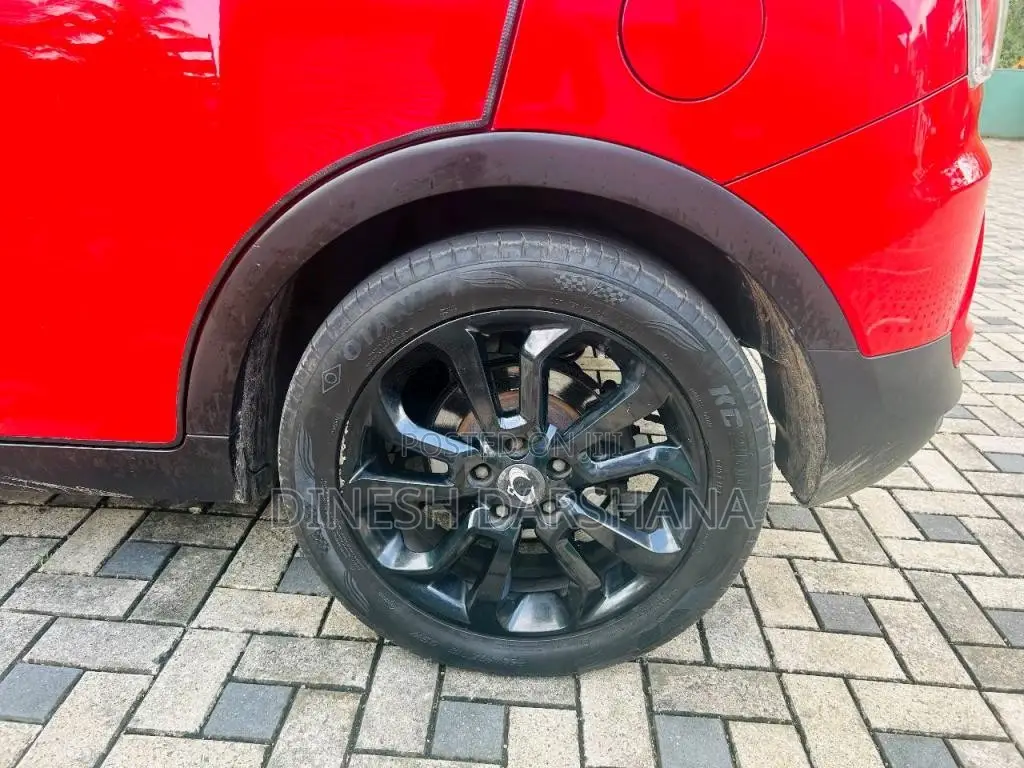 Micro Tivoli 2015 SUV (Used)