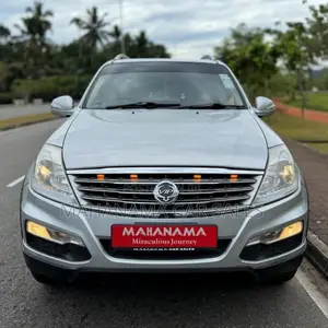 Micro Rexton 2015 SUV (Used)