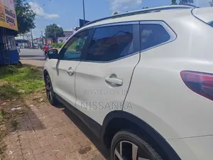 Nissan Qashqai 2018 SUV (Used)