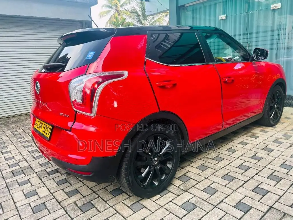 Micro Tivoli 2015 SUV (Used)