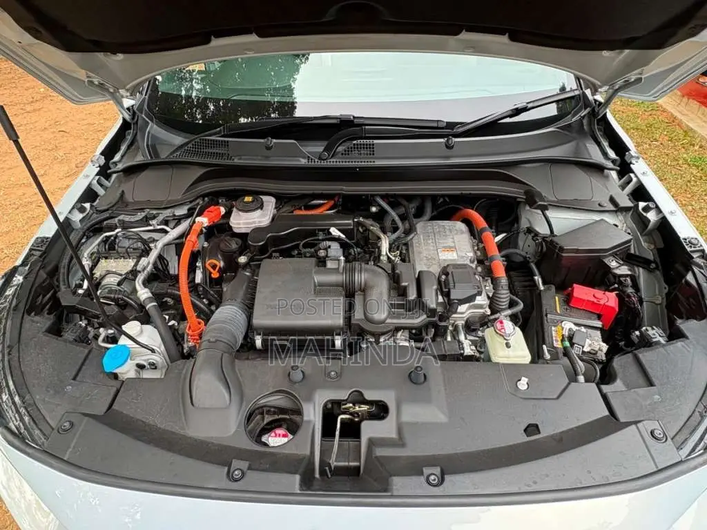 Honda Vezel Z Play Moonroof 2024 SUV (Used)
