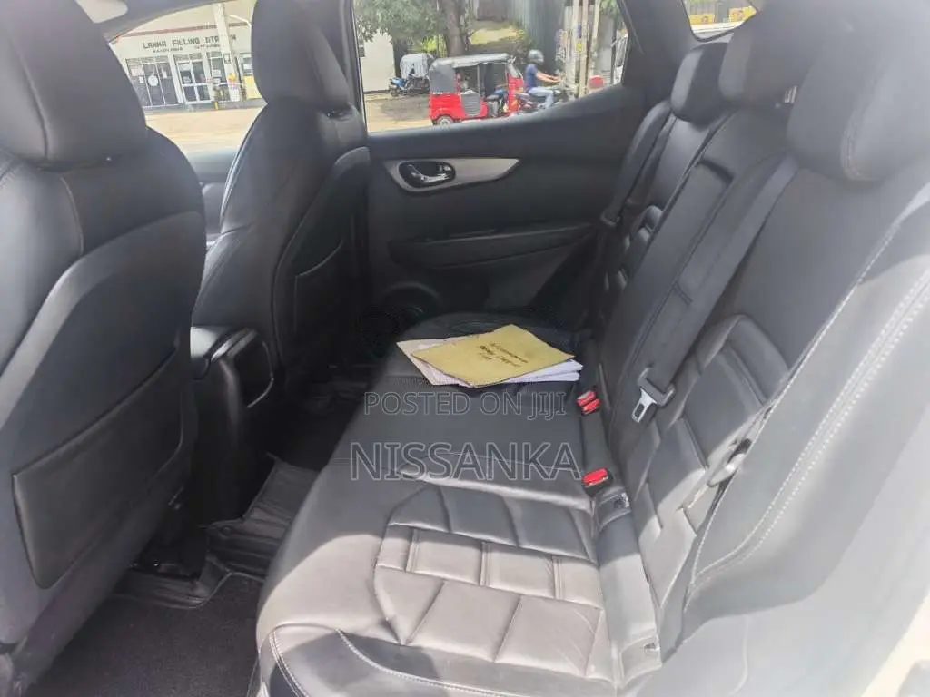 Nissan Qashqai 2018 SUV (Used)