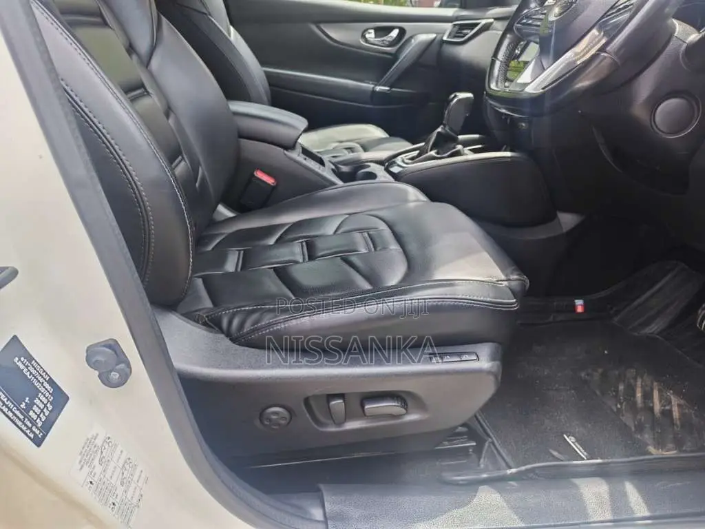 Nissan Qashqai 2018 SUV (Used)