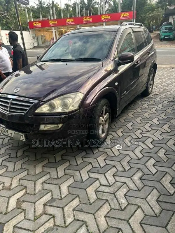 Micro Kyron 2010 SUV (Used)