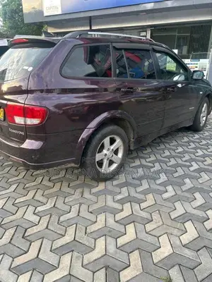 Micro Kyron 2010 SUV (Used)