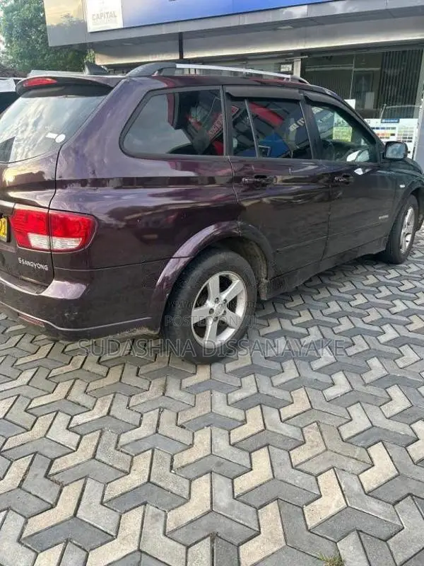Micro Kyron 2010 SUV (Used)