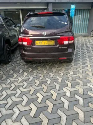 Micro Kyron 2010 SUV (Used)