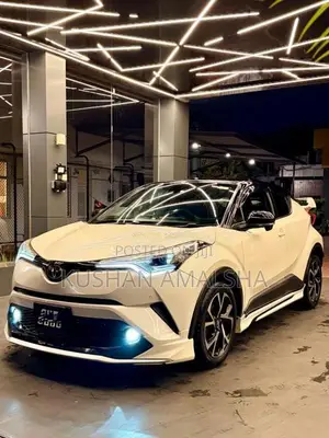 Toyota CHR 2018 SUV (Used)
