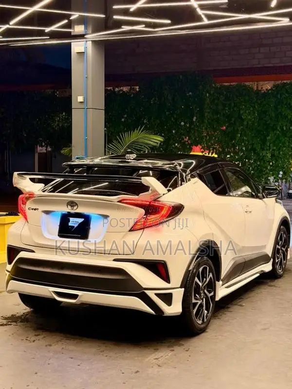 Toyota CHR 2018 SUV (Used)