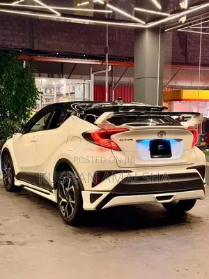Toyota CHR 2018 SUV (Used)