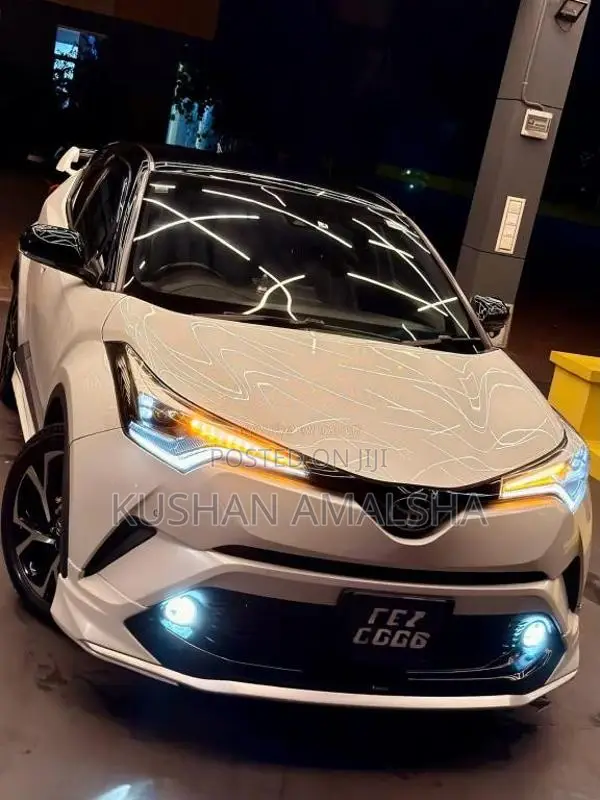 Toyota CHR 2018 SUV (Used)