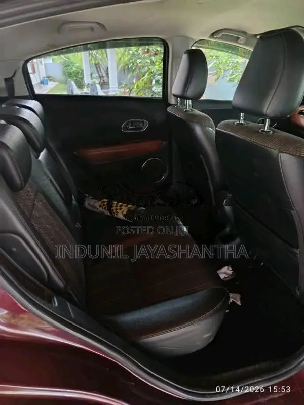 Honda Vezel 2014 SUV (Used)