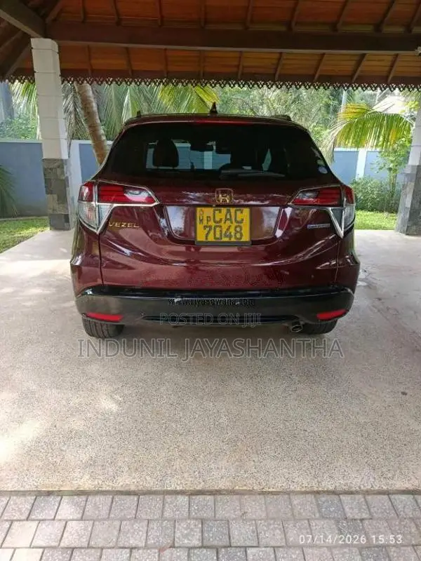 Honda Vezel 2014 SUV (Used)