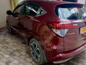 Honda Vezel 2014 SUV (Used)