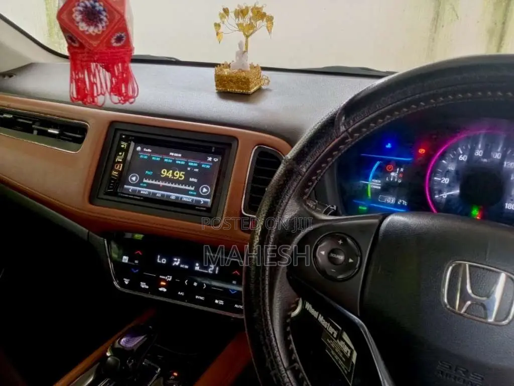 Honda Vezel 2014 SUV (Used)