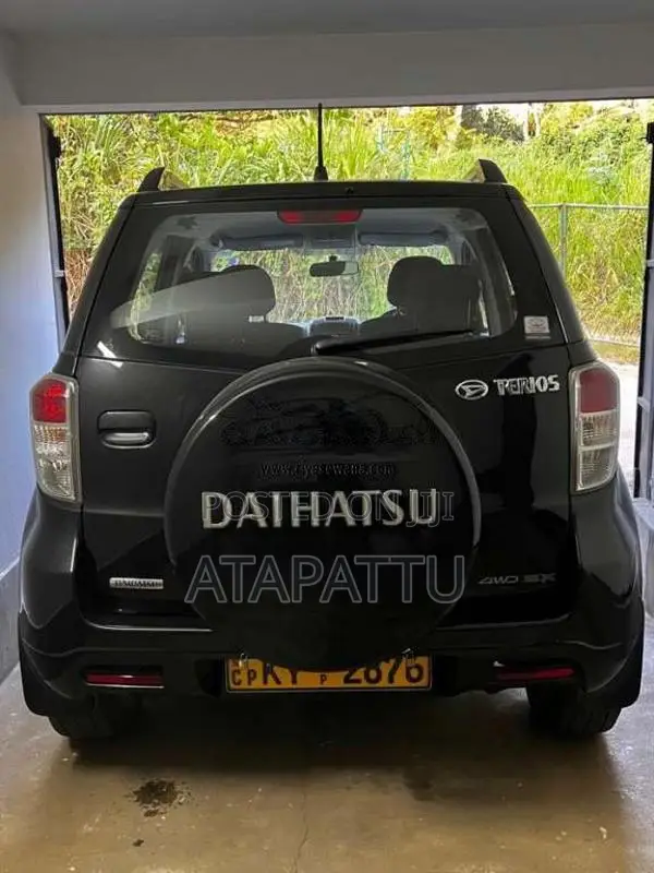 Daihatsu Terios Premium 2014 SUV (Used)