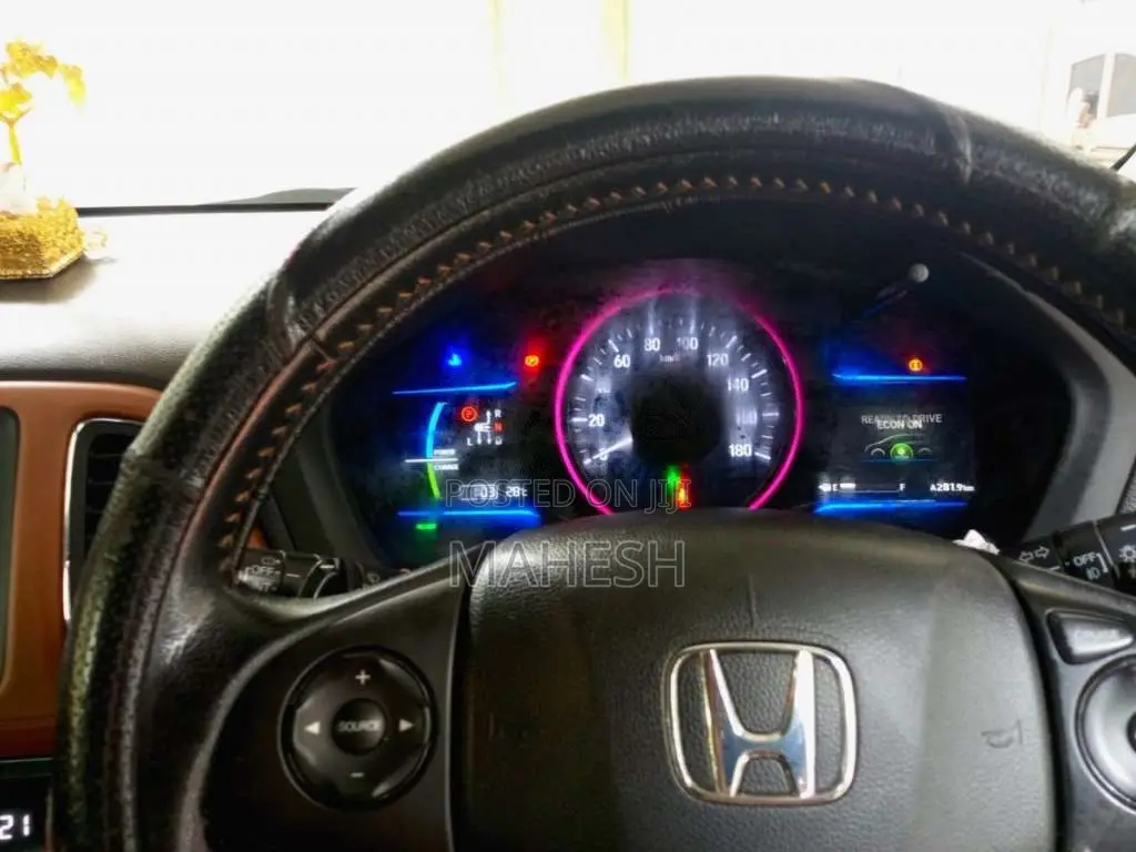 Honda Vezel 2014 SUV (Used)