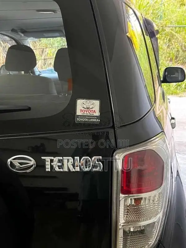 Daihatsu Terios Premium 2014 SUV (Used)