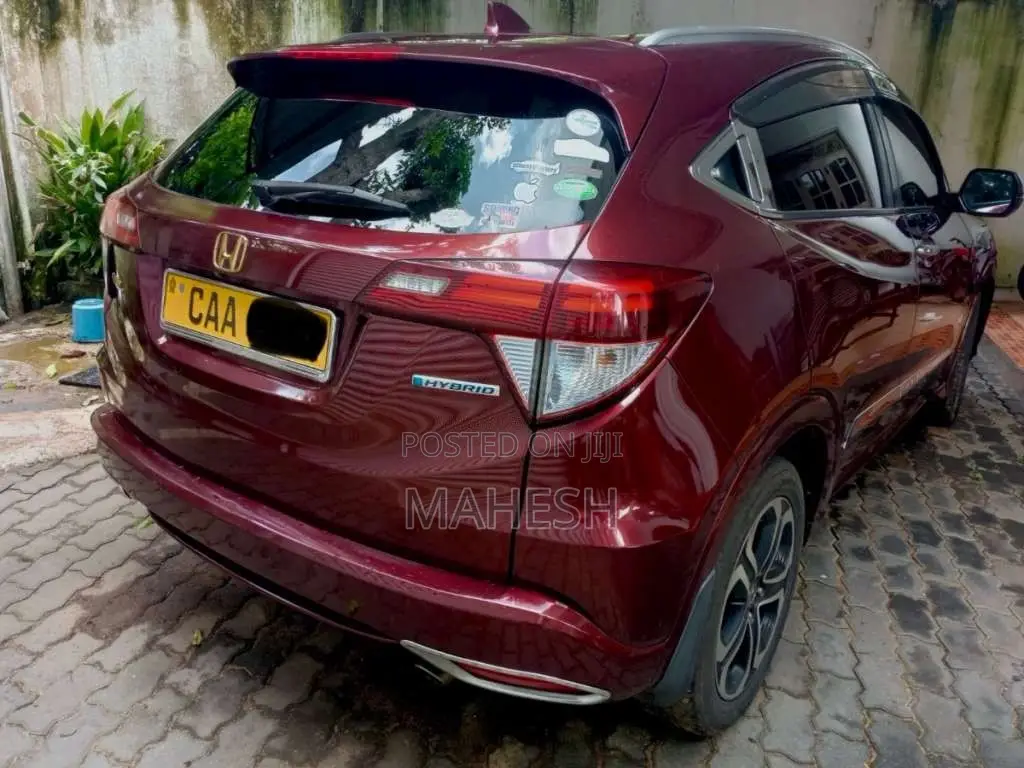 Honda Vezel 2014 SUV (Used)