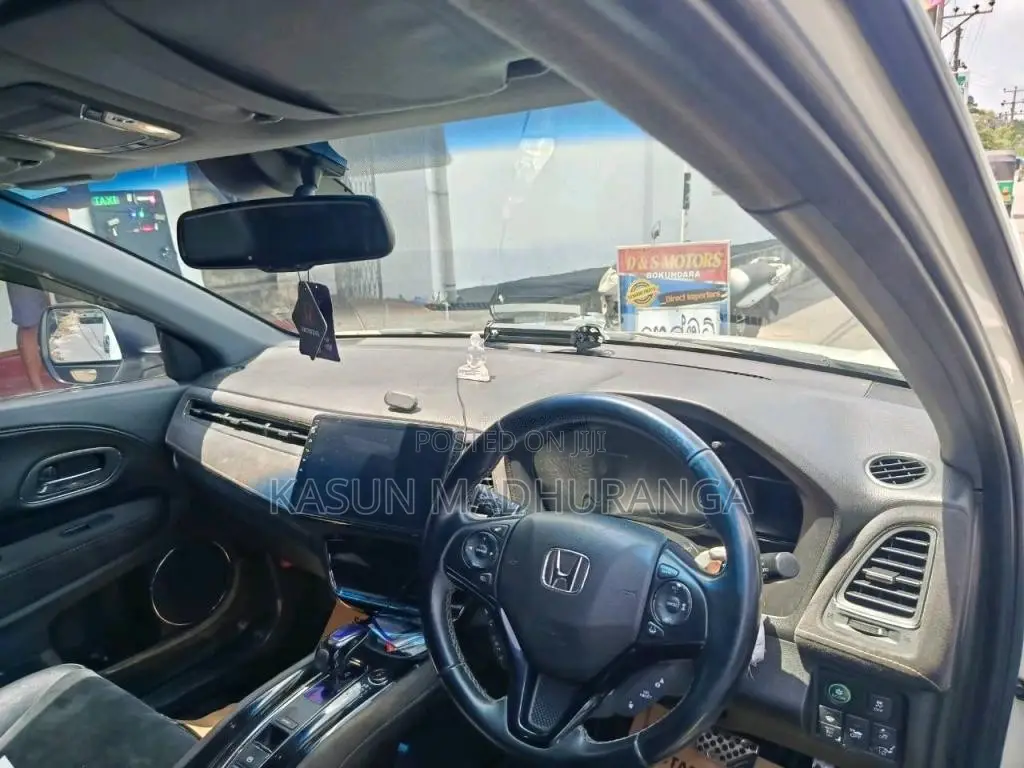 Honda Vezel 2017 SUV (Used)