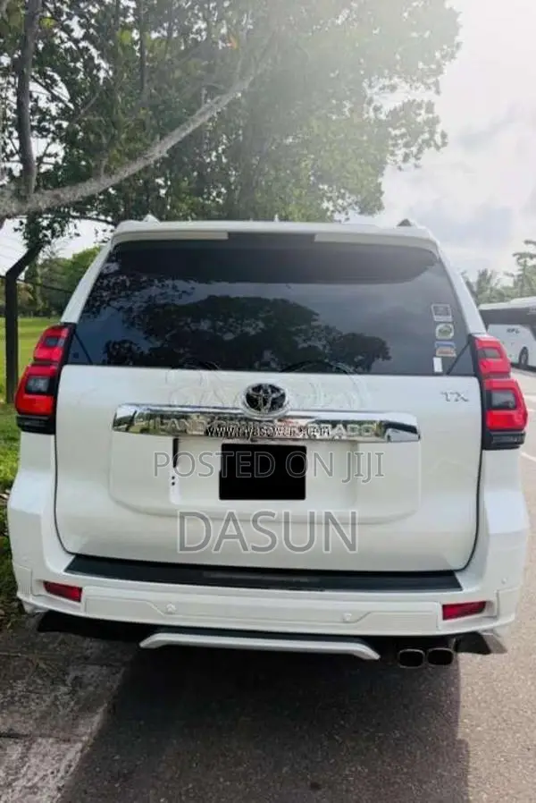 Toyota Land Cruiser 2023 SUV (Used)