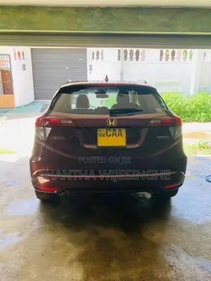 Honda Vezel 2014 SUV (Used)