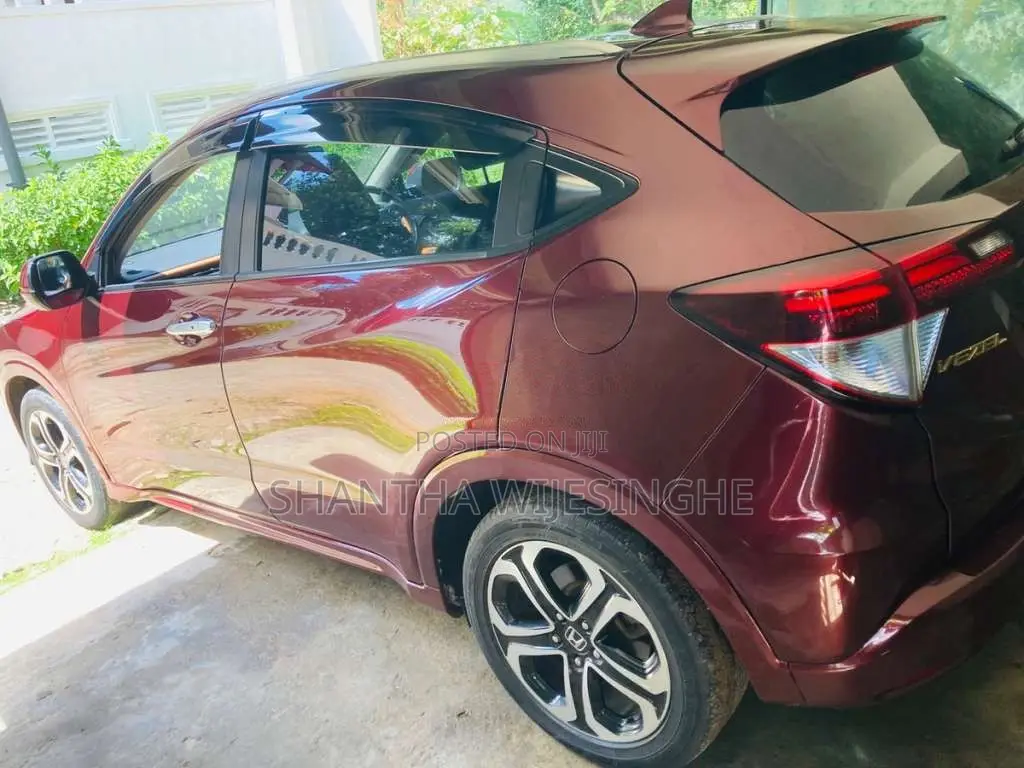 Honda Vezel 2014 SUV (Used)