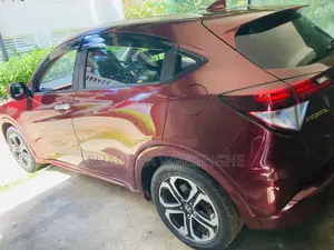 Honda Vezel 2014 SUV (Used)