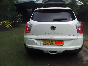 Micro Tivoli 2016 SUV (Used)