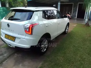 Micro Tivoli 2016 SUV (Used)