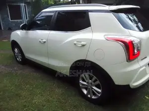 Micro Tivoli 2016 SUV (Used)
