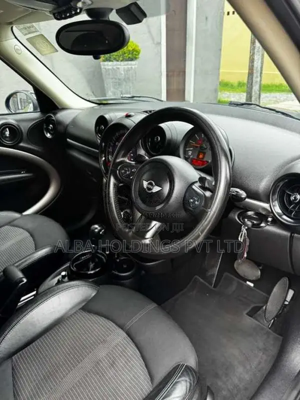 BMW MINI COOPER COUNTRYMAN 1.6 L 2016 SUV (Used)