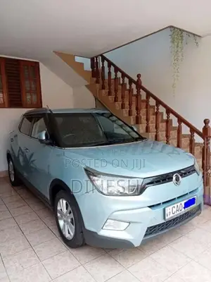 Micro Tivoli 2015 SUV (Used)