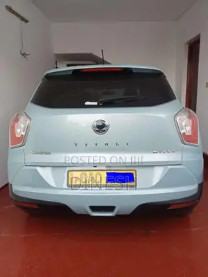 Micro Tivoli 2015 SUV (Used)