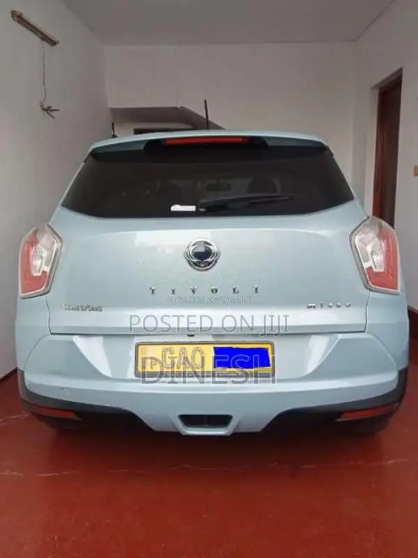Micro Tivoli 2015 SUV (Used)