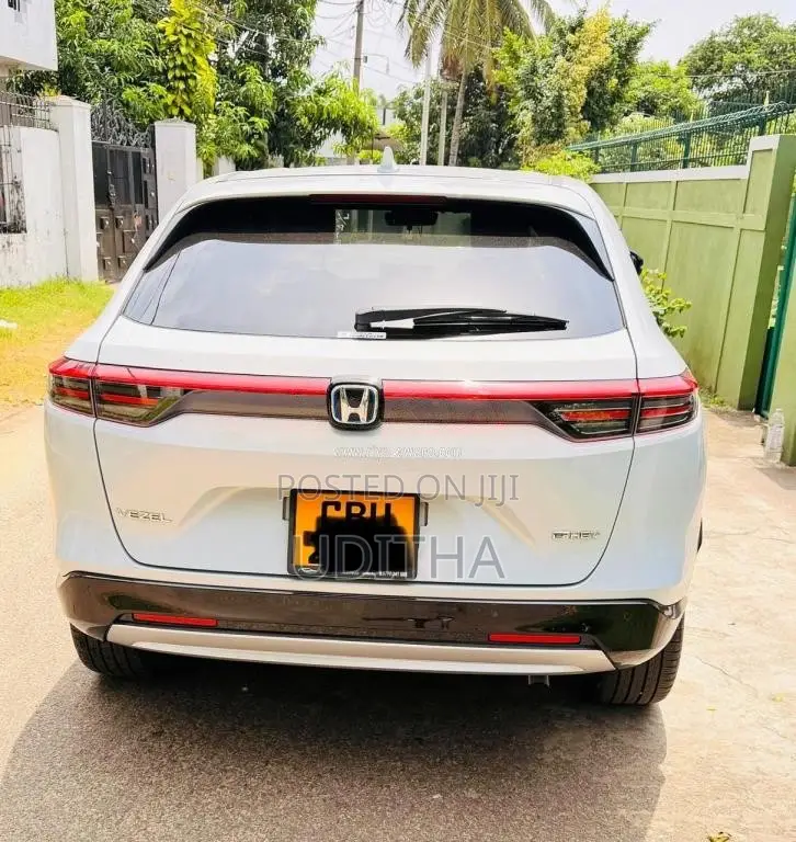 Honda Vezel 2025 SUV (Used)